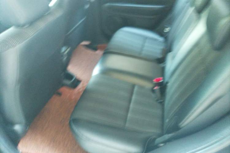 Used Honda Vezel 2015 1.8L CVT 2WD Elite Model
