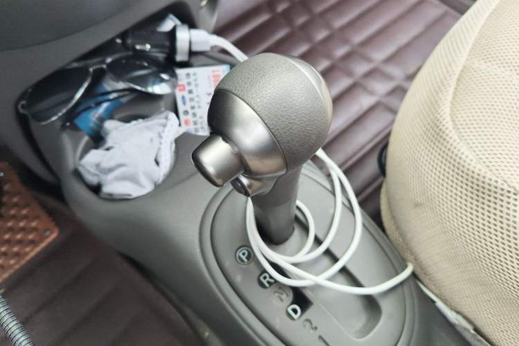 Used Nissan March 2010 1.5L Automatic Easy-Drive Version Gear Lever