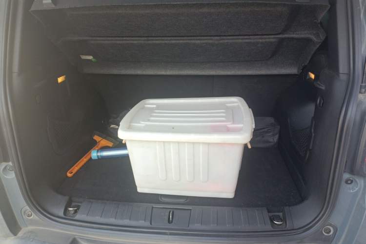 Used Jeep Renegade 2016 1.4T Automatic Jingneng Edition Trunk