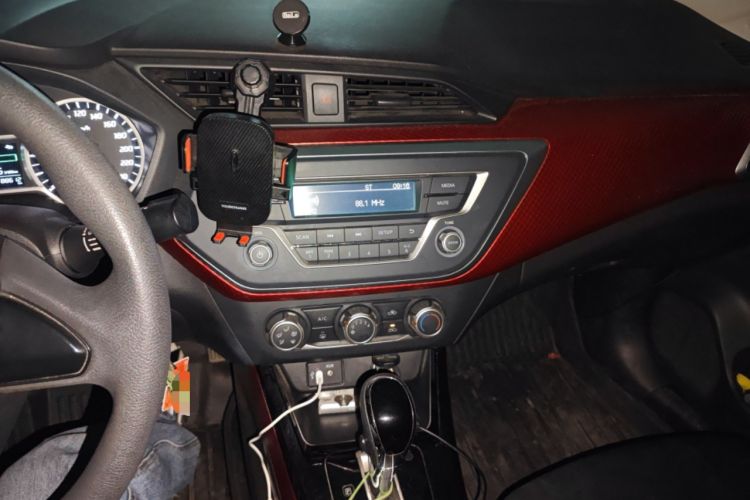 Used Nissan Lannia 2016 1.6L CVT Cool Edition Audio And AC Panel