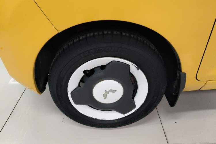 Used Wuling Hongguang MINIEV 2021 Macaron Fashion Model Lithium Iron Phosphate Exterior 4