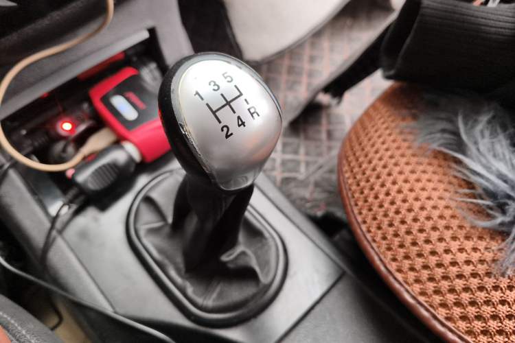 Used JAC Group Heyue 2012 1.5L Manual Luxury Version