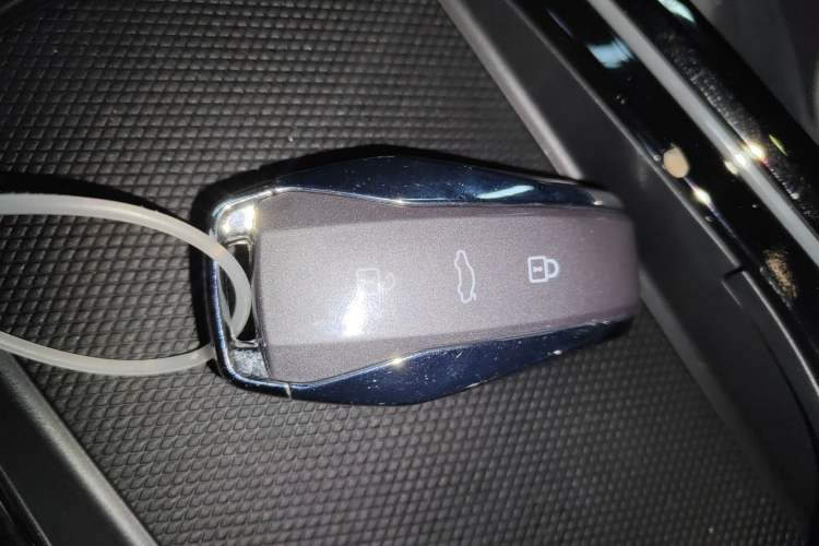 Used JAC Yiwei 3 2024 Beloved Edition 330km Air+
