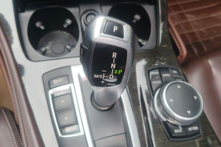 Used BMW 5 Series 2017 525Li Luxury Design Package
