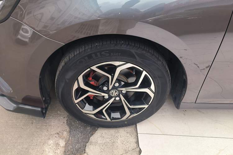 Used MG 5 2022 180 DVVT CVT Youth Luxury Edition
