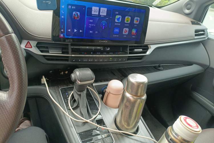 Used Toyota SIENNA 2021 2.5L Hybrid Platinum Edition Audio And AC Panel