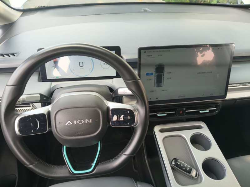 Used AION Y 2023 Younger — 13