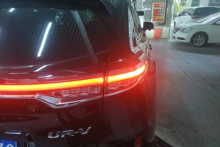 Used Honda UR-V 2023 370TURBO Two-Wheel-Drive Luxury Edition