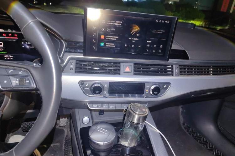 Used Audi A5 2022 Sportback 40 TFSI Stylish and Elegant Model Audio And AC Panel