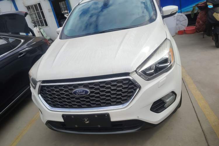 Used Ford Kuga 2019 EcoBoost 180 Two-Wheel-Drive Titanium Plus Model China VI Standard
