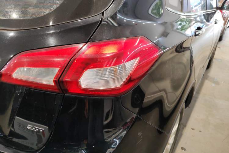 Used BAIC Senova X65 2015 2.0T manual Comfort trim level
