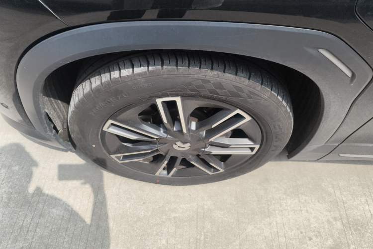 Used Nio ES6 2022 100kWh Sport Edition Left Front Wheel Hub