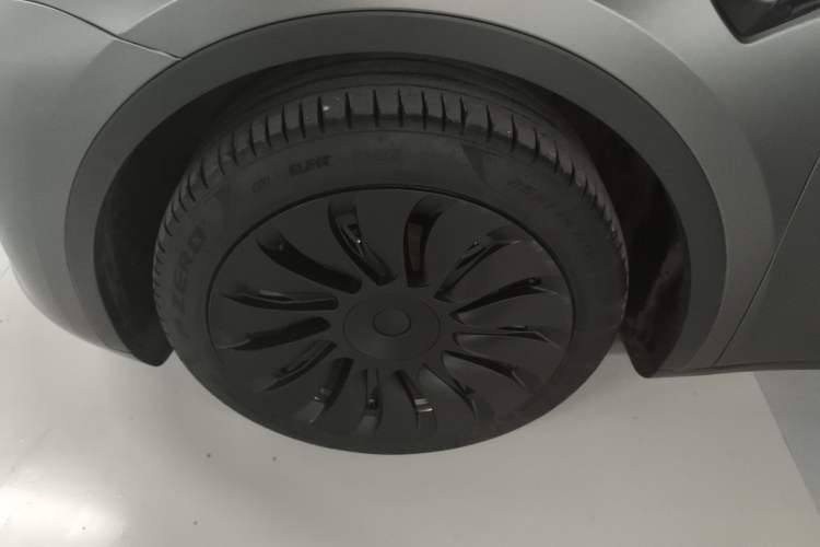 Used Tesla Model Y 2022 Rear-Wheel-Drive Version