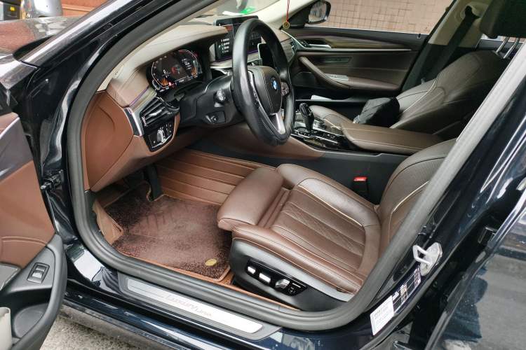 Used BMW 5 Series 2023 530Li Luxury Edition Premium Package