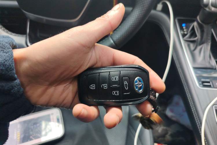 Used Toyota SIENNA 2021 2.5L Hybrid Ultimate Edition