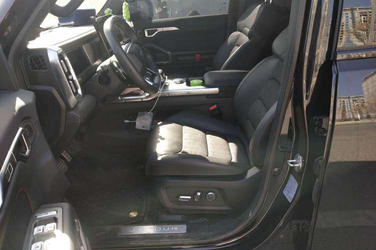 Used JETOUR Traveler 2023 2.0T All-Wheel Drive CrossPRO+ Left Front Seat