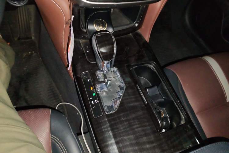 Used Toyota Crown 2017 2.0T Sport Edition
