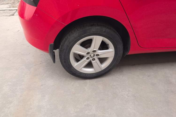 Used Skoda Fabia 2017 1.4L Automatic Car Enjoy Edition