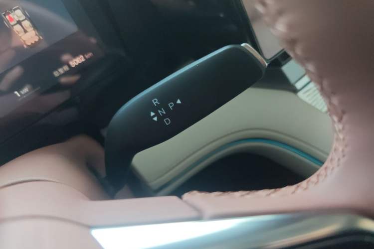 Used BYD Xia 2025 DM-i 1.5T 100km Supreme Edition
