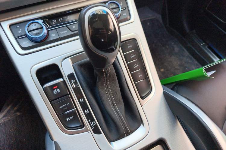 Used Geely Auto Emgrand X7 Sport 2016 1.8TD Automatic Smart Model
