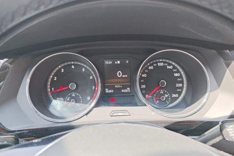 Used Volkswagen Tiguan L 2017 330TSI Automatic Two-Wheel Drive Luxury Edition Instrument Cluster