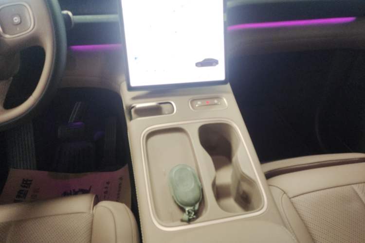 Used Nio EC6 2024 75 kWh
