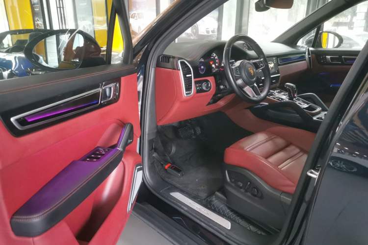 Used Porsche Cayenne 2023 Cayenne 3.0T Interior 3