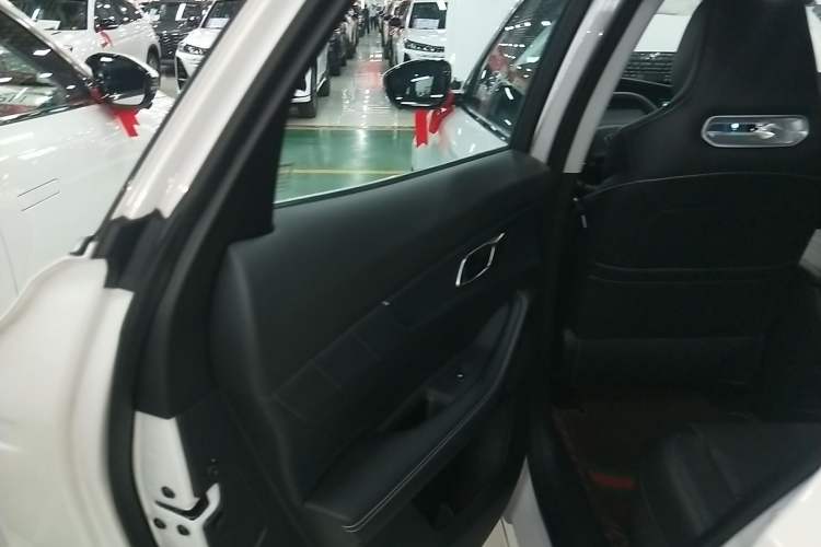 Used Changan UNI-K iDD 2024 Chuzhi iDD 1.5T 135km Smart & Fun Model