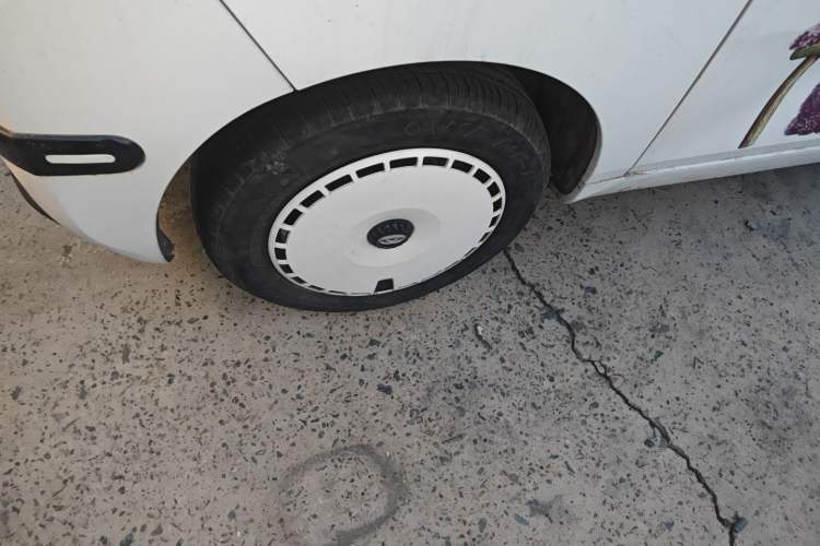 Used Chery QQ Ice Cream 2024 170km Sundae Left Front Wheel Hub