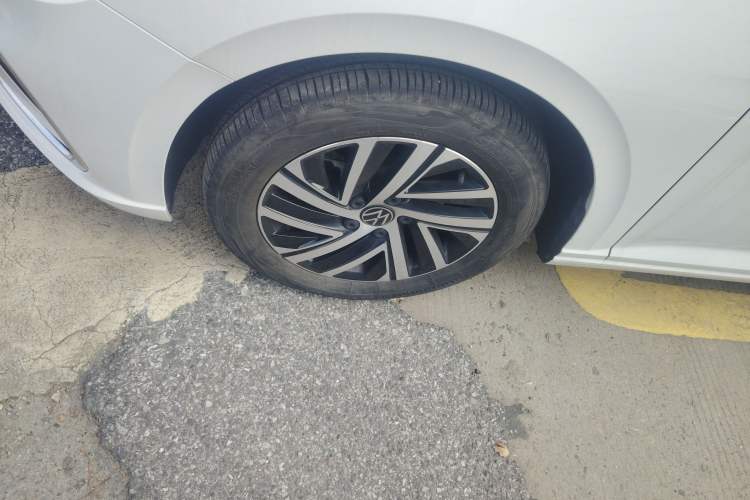 Used Volkswagen Lavida 2024 300TSI DSG Full-Comfort Edition