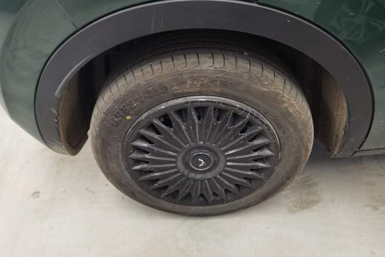 Used Wuling Bingo 2024 333 km Enjoyment Version Right Rear Wheel Hub