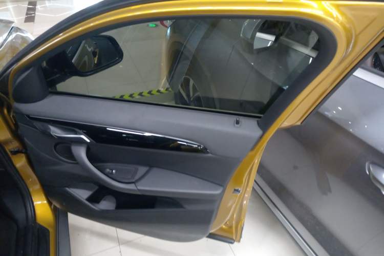 Used BMW X2 2019 sDrive20i M Sport Package China VI Emission Standard
