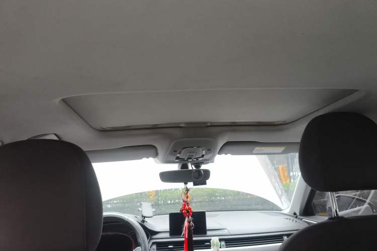 Used Audi A4L 2017 40 TFSI Ambition Edition
