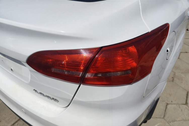 Used Ford Focus 2018 Sedan Classic 1.6L Automatic Trendy SmartDrive Edition Right Rear Taillight