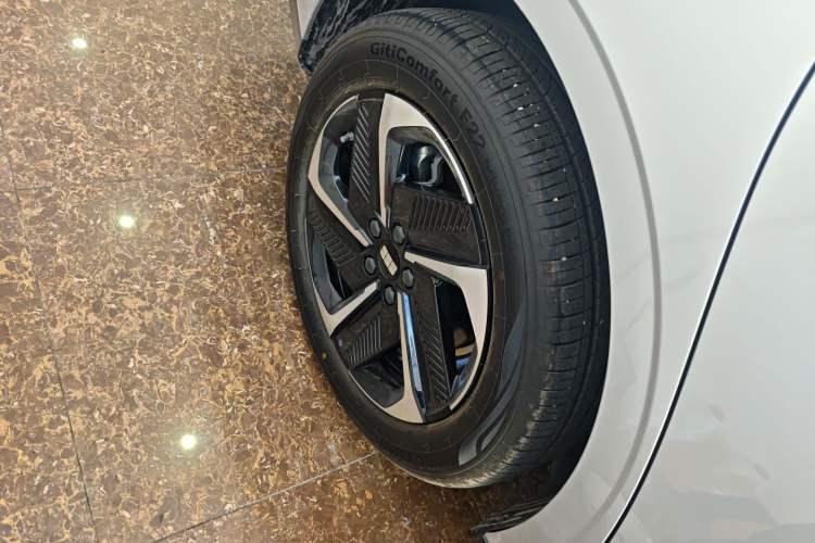 Used Geely Galaxy L6 2025 EM-i 140km Starship Edition