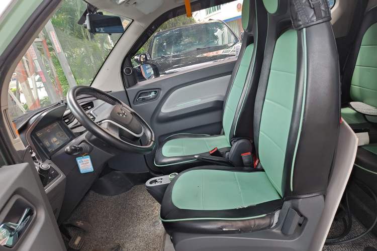 Used Wuling Hongguang MINIEV 2021 Macaron Premium Model – Lithium Iron Phosphate