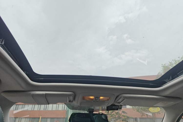 Used Subaru Forester 2013 2.0i Automatic Luxury Edition Headliner