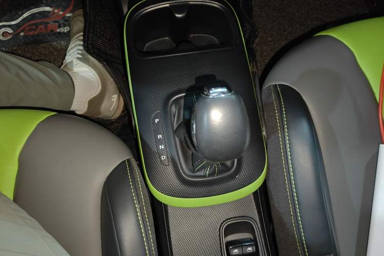 Used Roewe Clever 2021 302 km New Four-Seater Super-Efficient Version