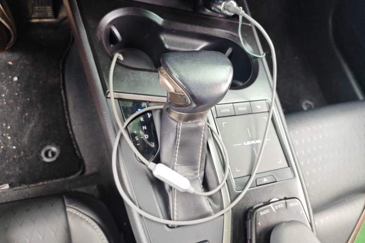 Used Lexus UX 2020 260h Explore-Cool Edition