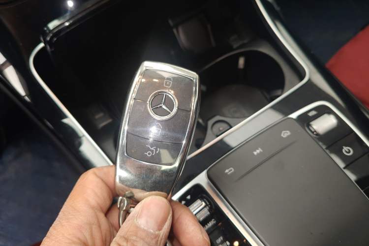 Used Mercedes-Benz C-Class 2020 C 260 Sport Edition Vehicle Key