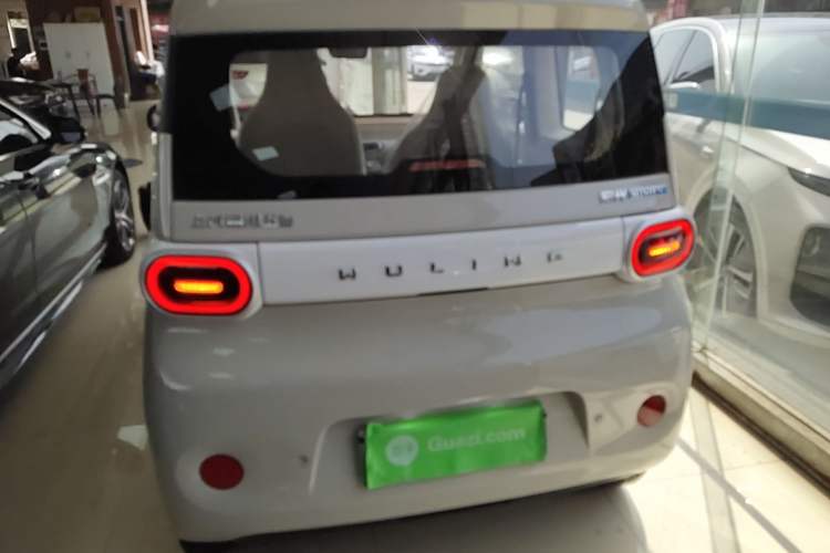 Used Wuling Hongguang MINIEV 2024 3rd Generation 215km Youth Edition Rear