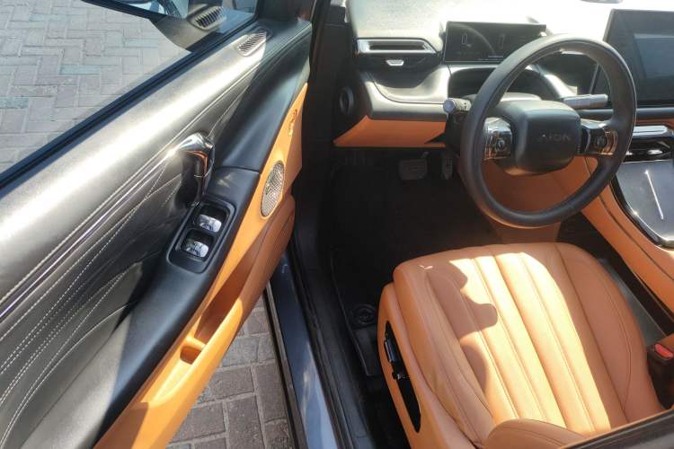 Used AION V 2024 Aion Tyrannosaurus 650 Smart Luxury Edition