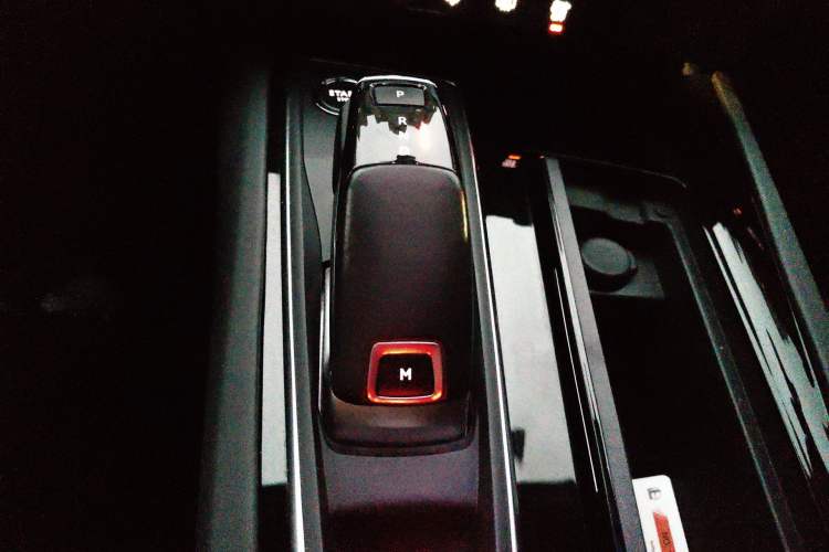 Used Peugeot 508 2019 508L 400THP PureTech Driving Control Version China VI Standard Gear Lever