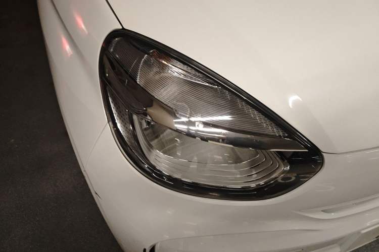 Used Roewe Clever 2022 311km QiQi BoBo Edition Right Front Headlight