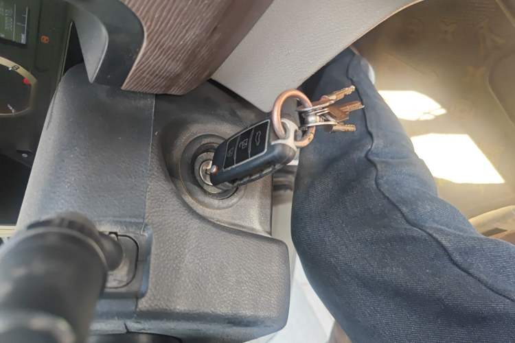 Used FORTHING Lingzhi 2020 M5L 1.6L Base Model 7 Seats Vehicle Key