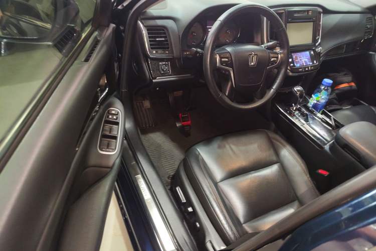 Used Toyota Crown 2018 2.0T Fashion Edition
