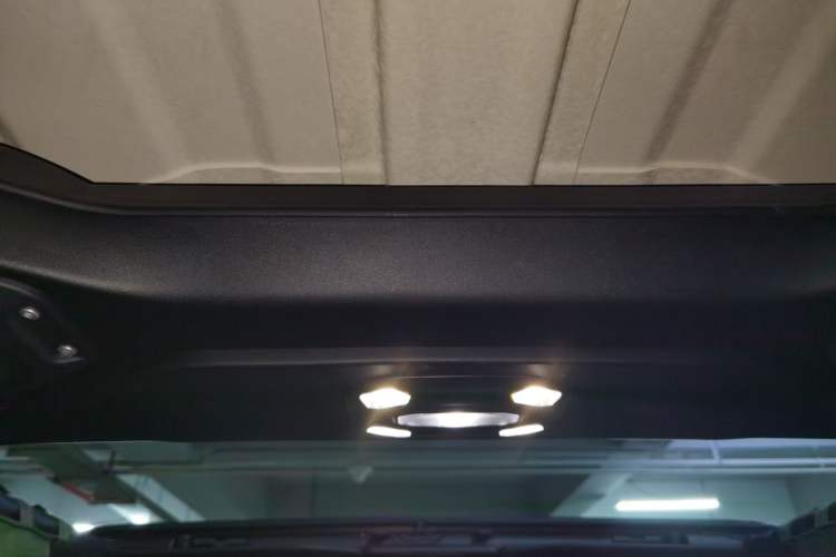 Used Jeep Wrangler New Energy 2021 Four-Door 2.0T 4xe Sahara Headliner