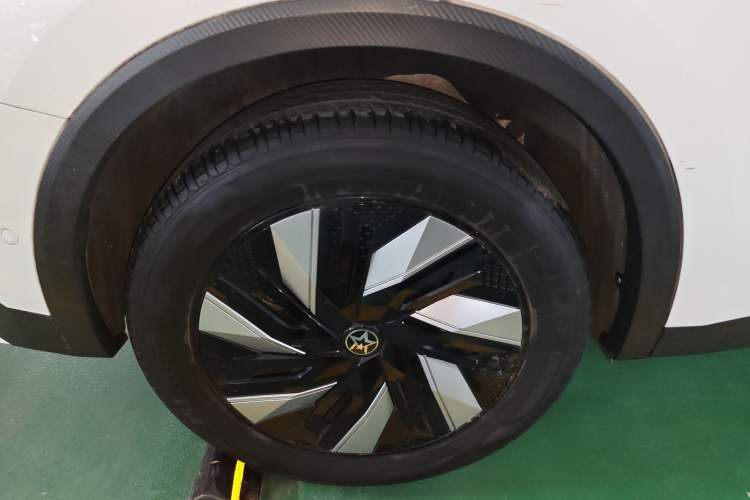 Used Venucia V DD-i 2023 110km iT Version
