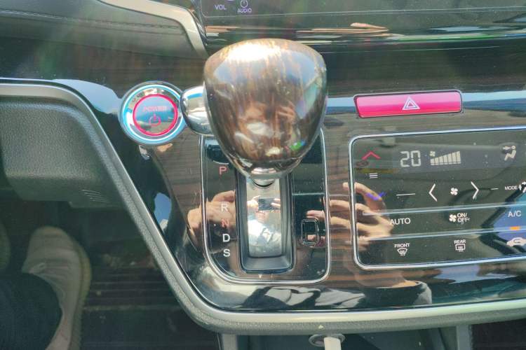 Used Honda Odyssey 2019 2.0L Rui·Smart Edition Gear Lever