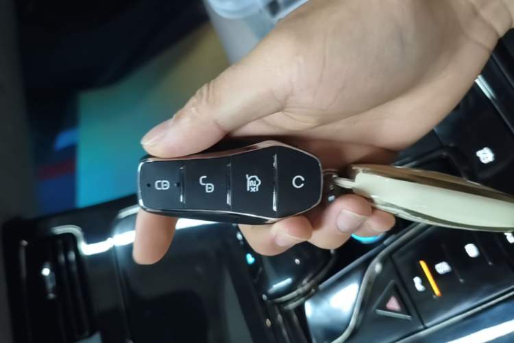 Used BYD Han 2024 DM-i Glory Edition 121KM Prestige Model

